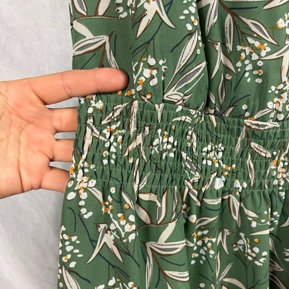 Lush Wrap Top Flutter Sleeve Midi Dres Womens S Sage Green Floral Tiered Ruffle - Picture 5 of 14